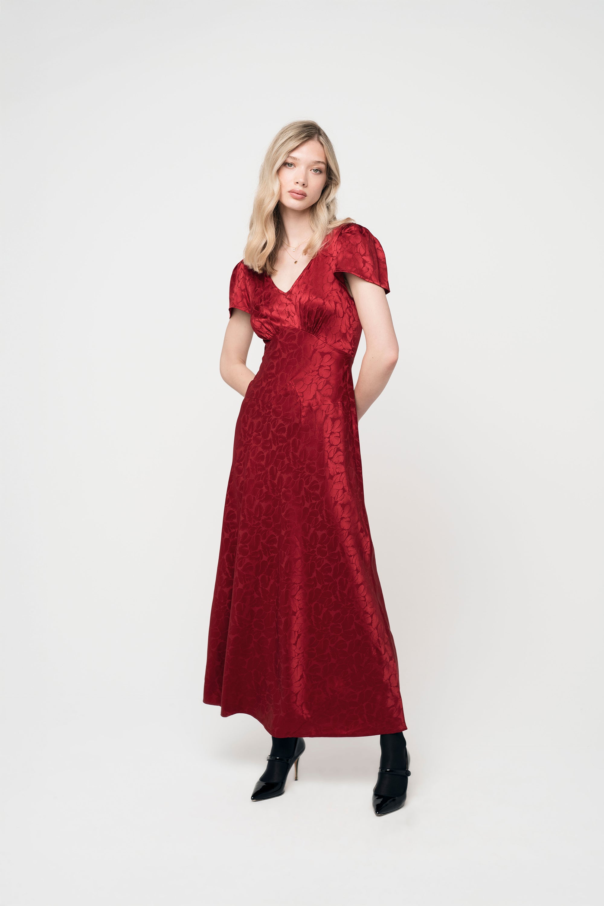 【新品タグ付】MARGA JACQUARD LACE DRESS 新品タグ付】MARGA JACQUARD LACE DRESS MARGA JACQUARD LACE DRESS