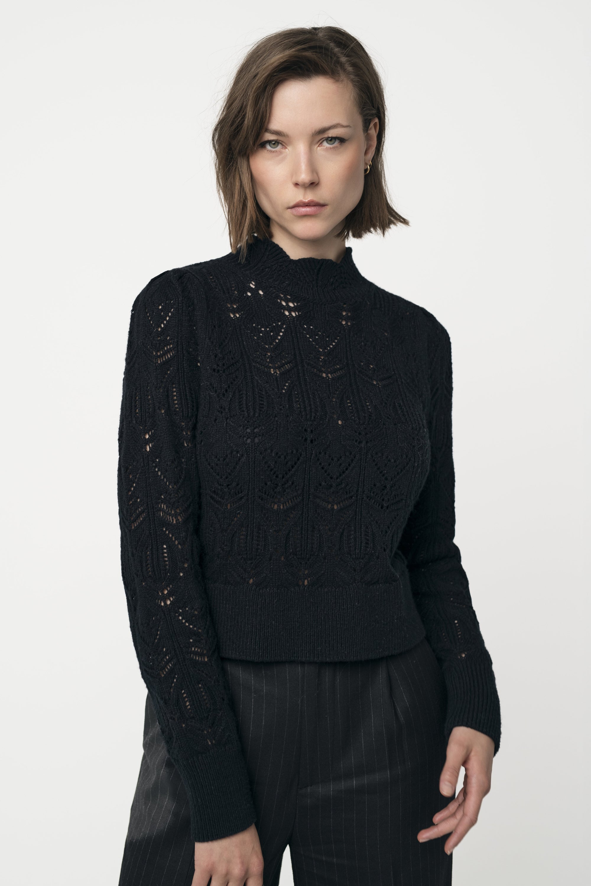AMBER BLACK