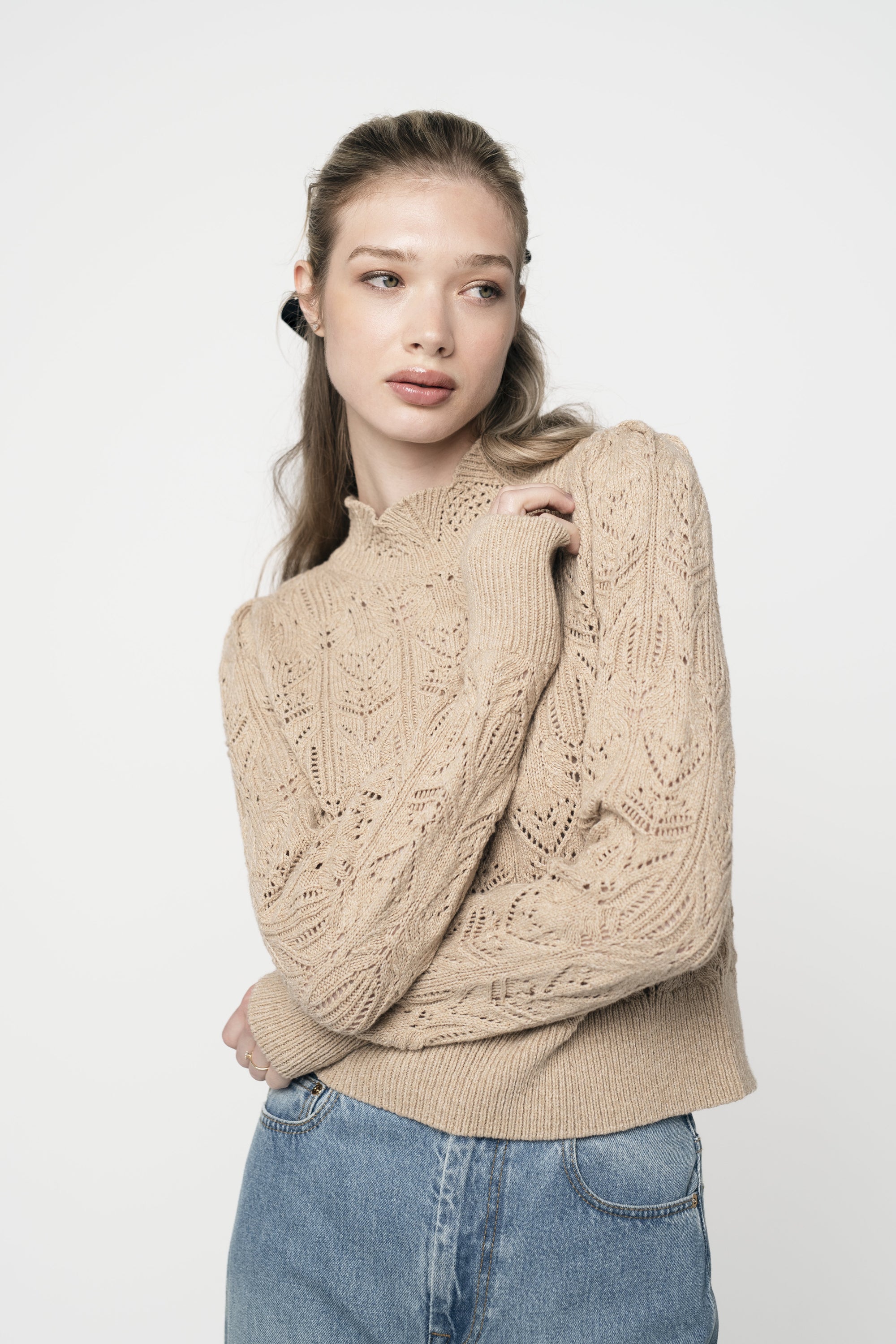 AMBER BEIGE